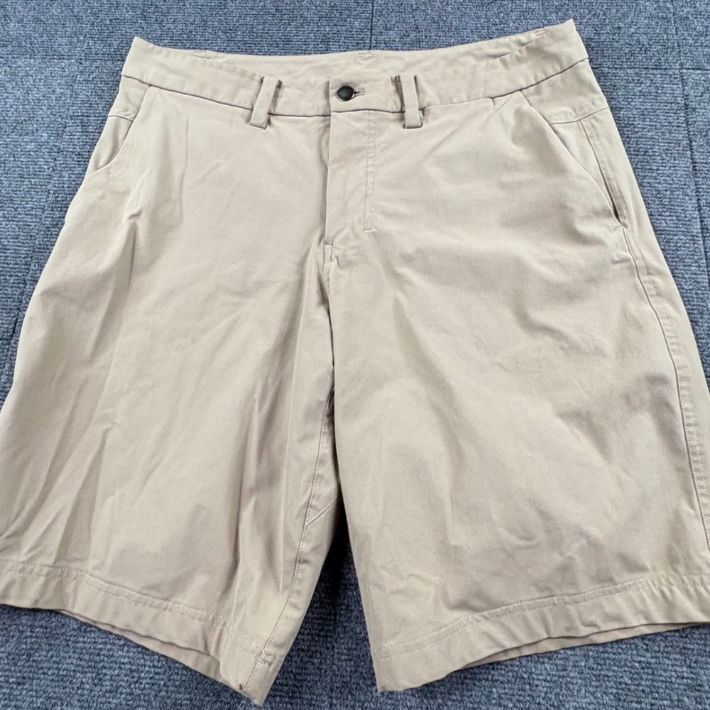 Lululemon Commission Shorts Mens 36 Khaki Tan Chino Style Technical Golf Shorts